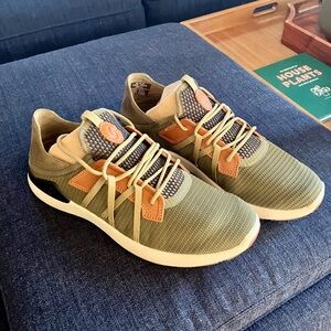 Olukai Men's MIO LI Olive and Tan Sneakers (NWT)